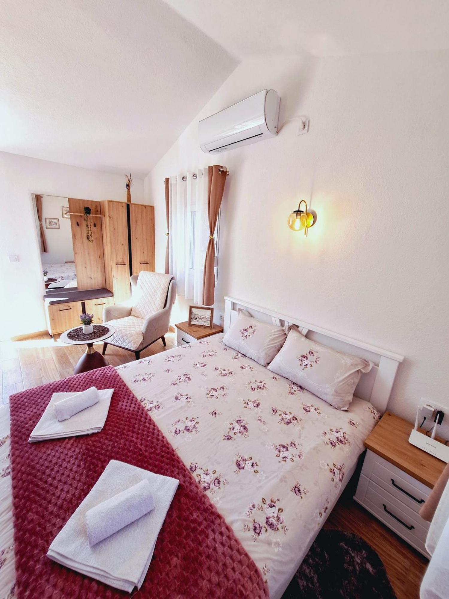 Rijeka Crnojevića Sunny Side Apartments מראה חיצוני תמונה